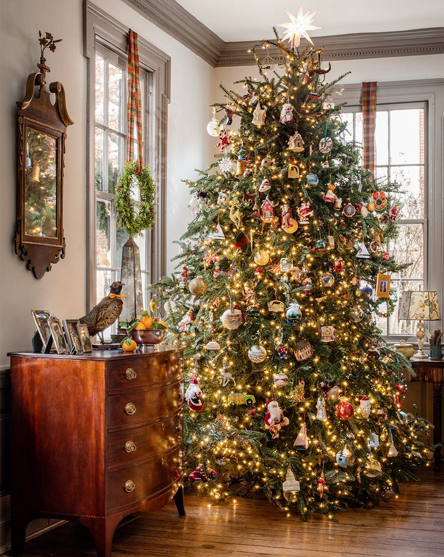Farmhouse Tree with Vintage Ornaments and Wooden Dresser — Rustic Christmas Tree