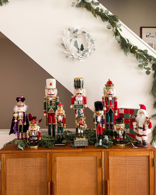 Nutcrackers and Santa on a Sideboard Display — Nutcracker Christmas Decor