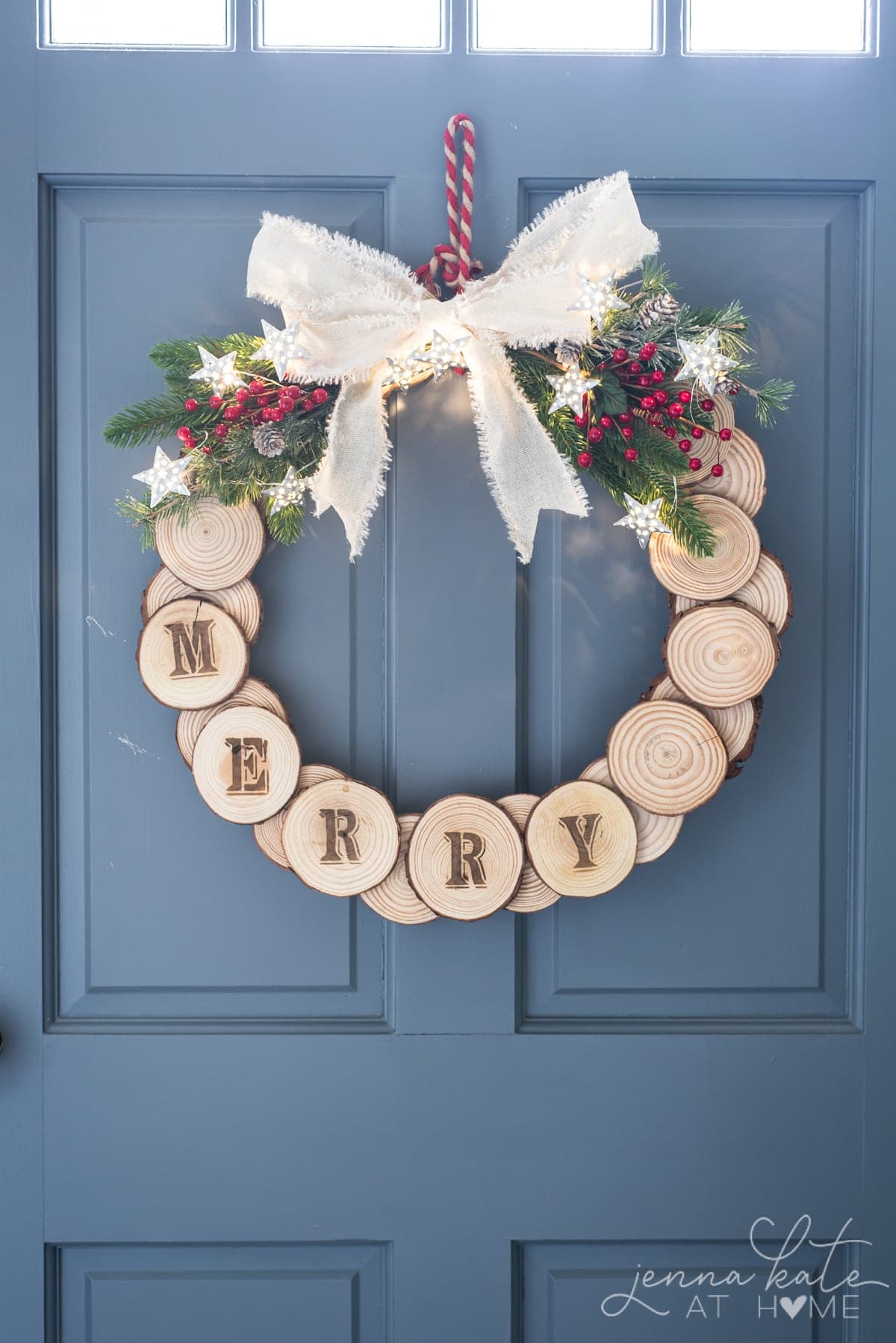 Rustic 'MERRY' Wood Slice Wreath with Fairy Lights Rustic 'MERRY' Wood Slice Wreath with Fairy Lights — DIY Christmas Wreath