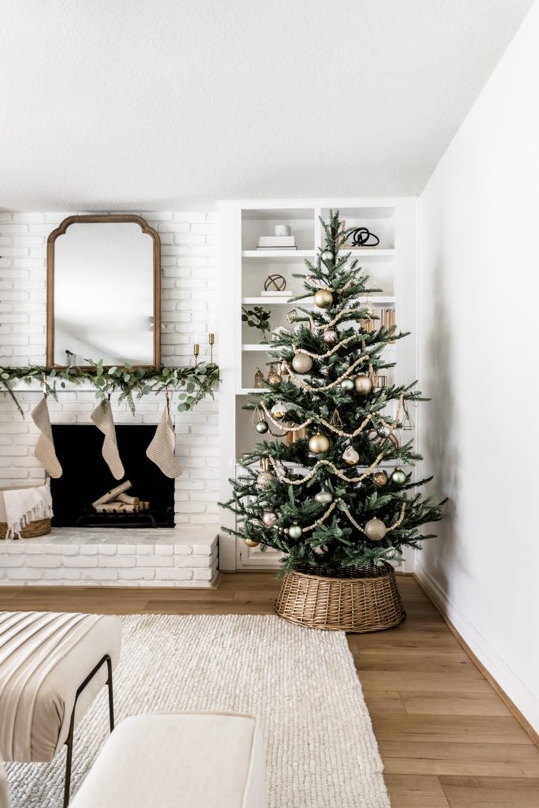 Minimalist Farmhouse Tree in a Wicker Basket — Farmhouse Christmas Tree