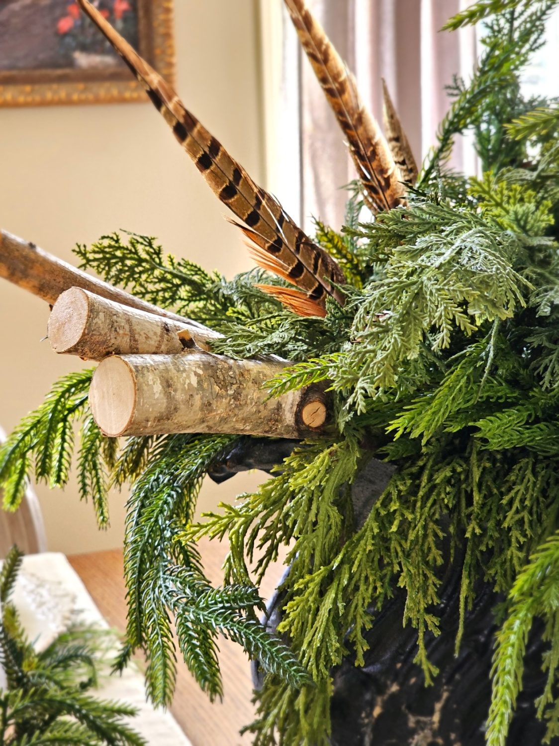 Natural Christmas Centerpiece with Evergreen and Birch Logs Natural Christmas Centerpiece with Evergreen and Birch Logs — Christmas Decor