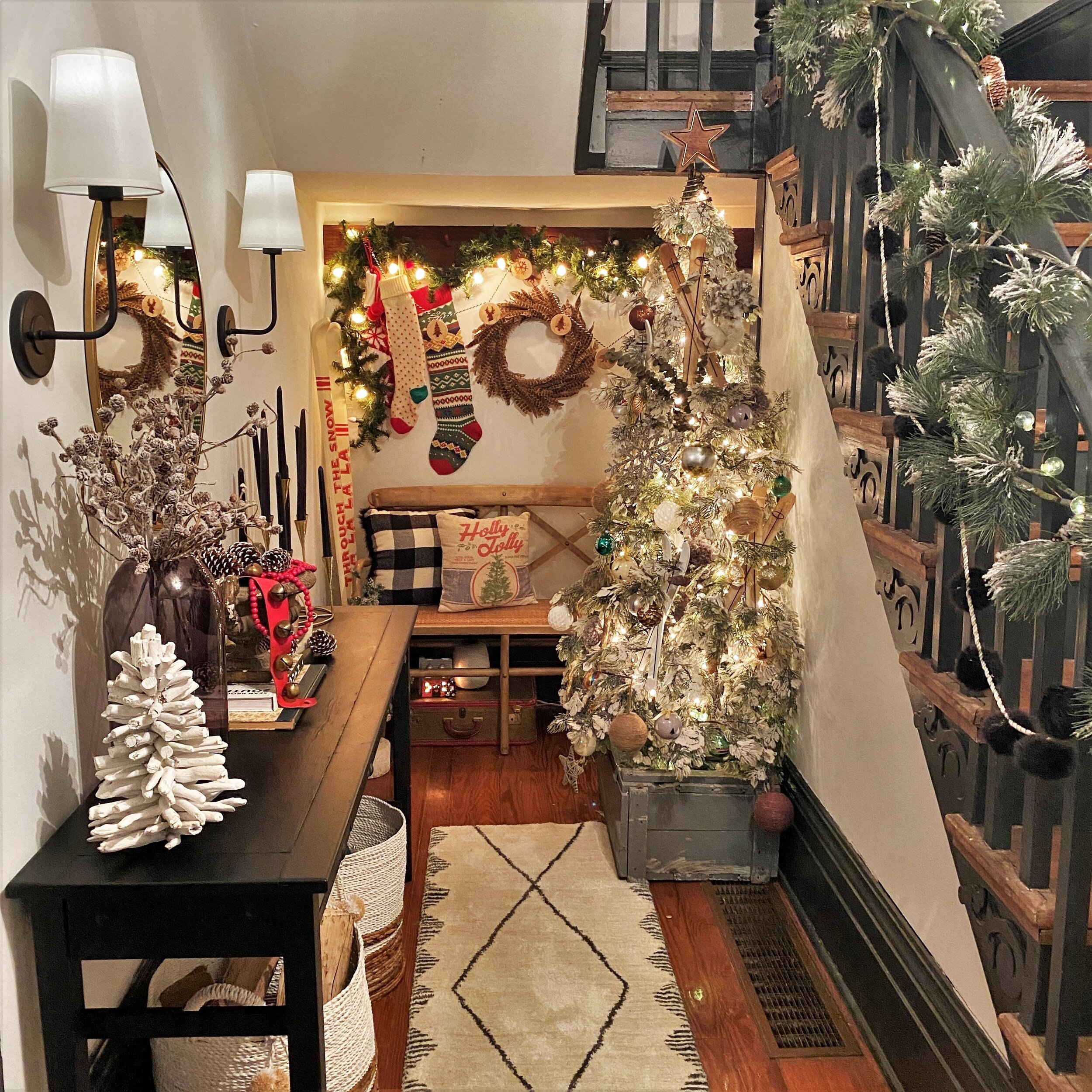 Modern Rustic Entryway with Flocked Tree and Bench Modern Rustic Entryway with Flocked Tree and Bench — Christmas Entryway Decor