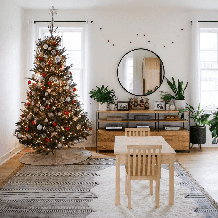 Open Plan Living and Dining with Festive Christmas Tree Open Plan Living and Dining with Festive Christmas Tree — Simple Christmas Decor