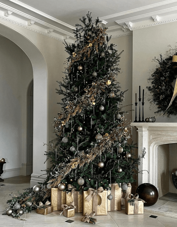 Visual Idea Visual Idea — Glam Christmas Tree