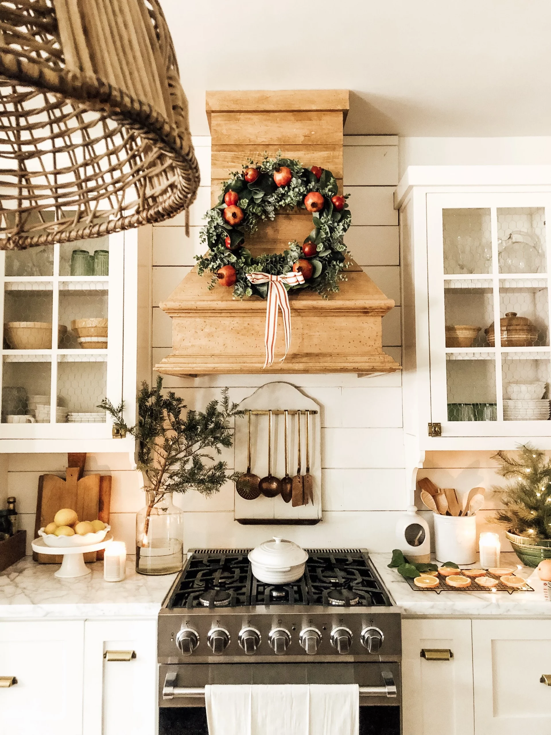 Wooden Range Hood Featuring a Large Christmas Wreath — Farmhouse Christmas Kitchen