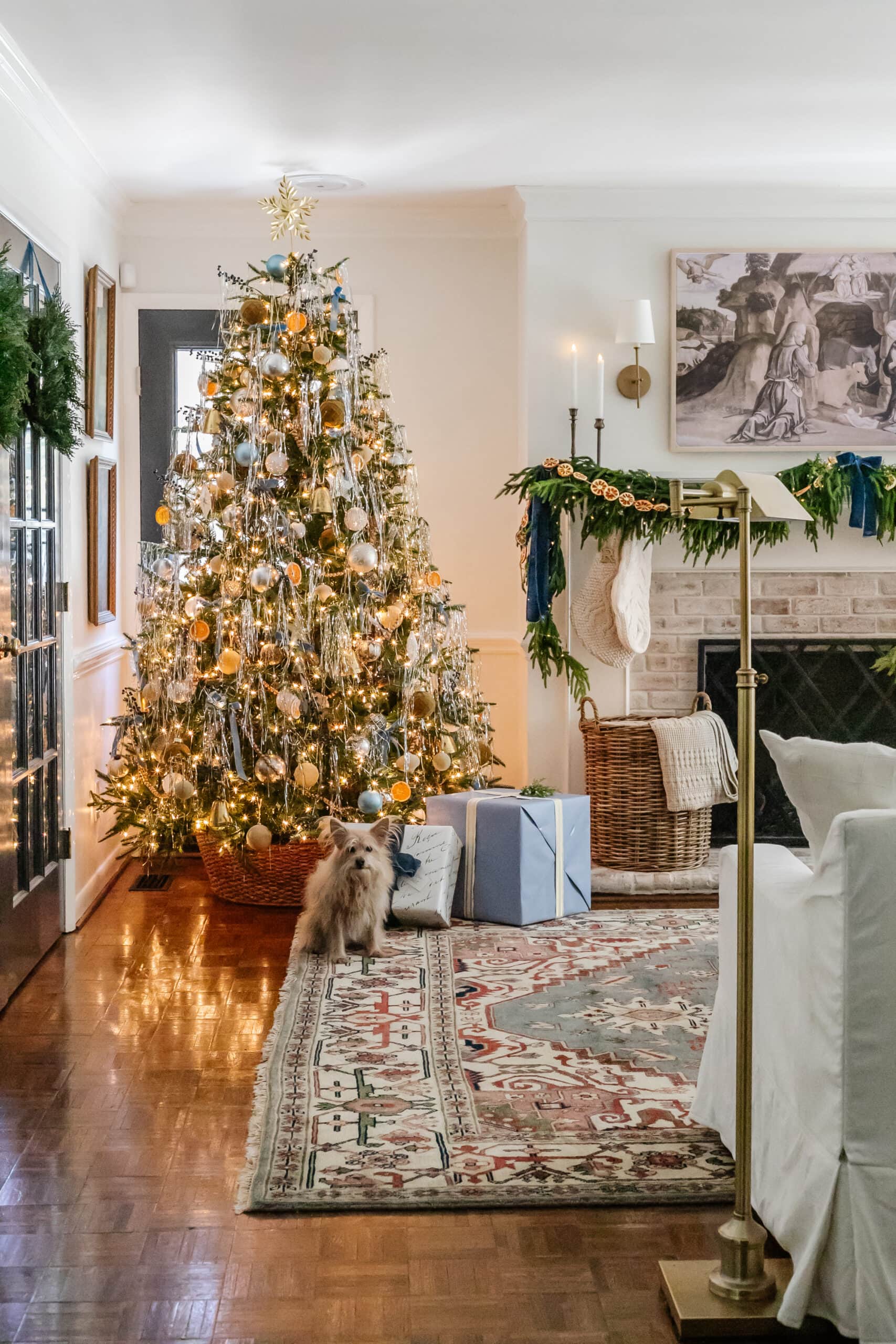 Spacious Traditional Living Room with an Ornate Blue and Gold Christmas Tree — Christmas Living Room Decor