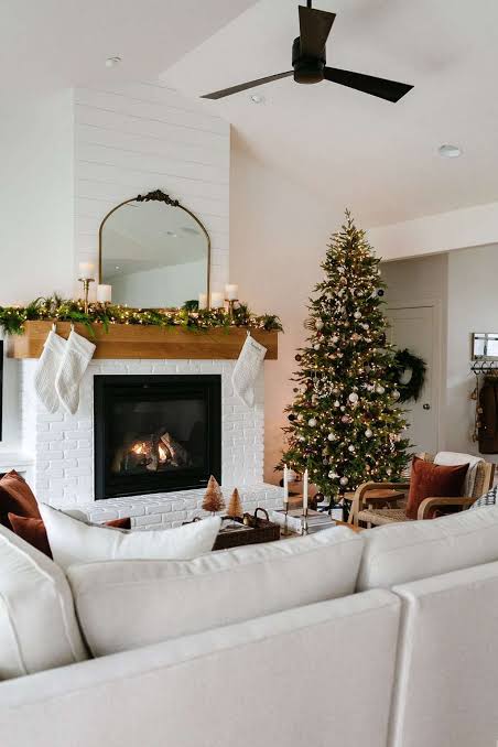 Modern Farmhouse Fireplace Mantel with Stockings Modern Farmhouse Fireplace Mantel with Stockings — Simple Christmas Decor
