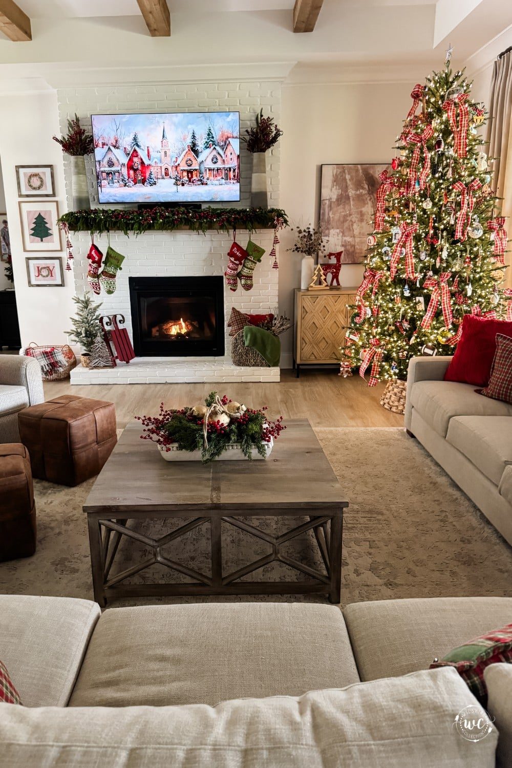 Large Decorated Christmas Tree and Festive Fireplace Mantel Large Decorated Christmas Tree and Festive Fireplace Mantel — Cozy Christmas Living Room