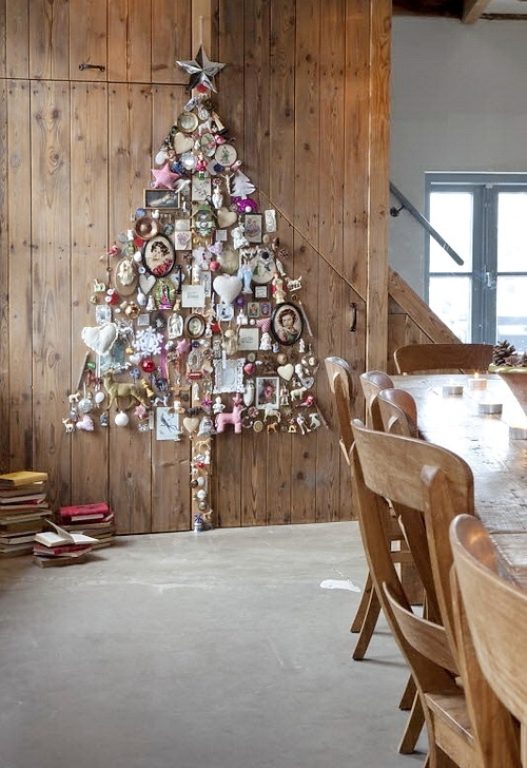 Wall-Mounted Collage Tree of Ornaments and Photos Wall-Mounted Collage Tree of Ornaments and Photos — Alternative Christmas Trees