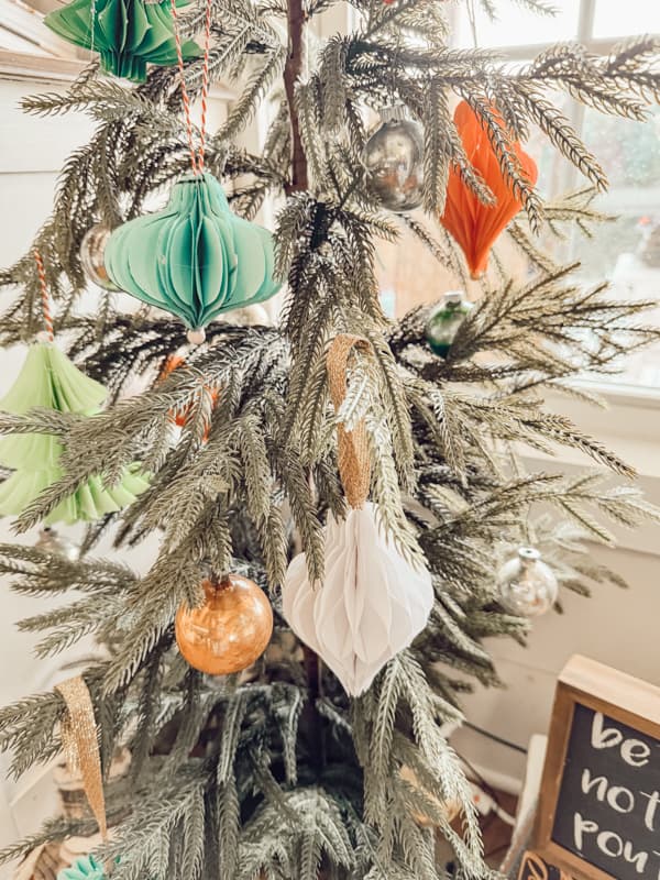 Retro Whimsical Honeycomb Ornaments in Mint Green and Orange Retro Whimsical Honeycomb Ornaments in Mint Green and Orange — DIY Christmas Ornaments