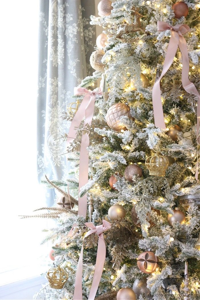 Elegant Frosted Christmas Tree with Pink Ribbons and Gold Accents Elegant Frosted Christmas Tree with Pink Ribbons and Gold Accents — Pink Christmas Decor