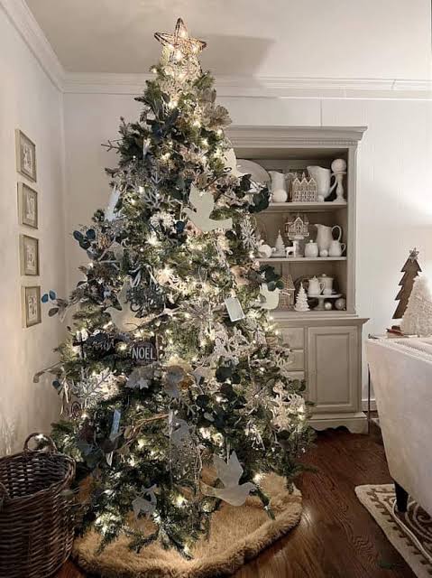Iconic Star Topper Anchoring a Festive Living Room — Christmas Tree Topper