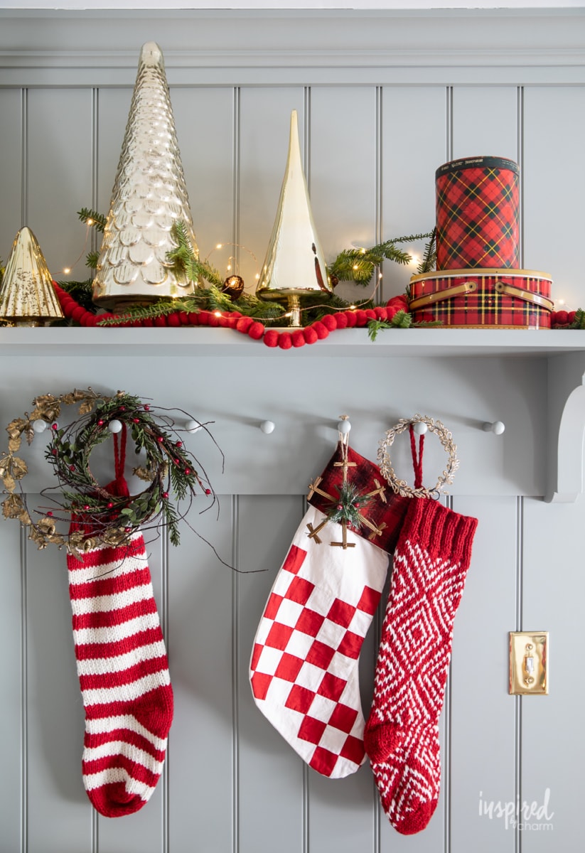 Modern Farmhouse Shelf with Festive Stockings Modern Farmhouse Shelf with Festive Stockings — Christmas Entryway Decor
