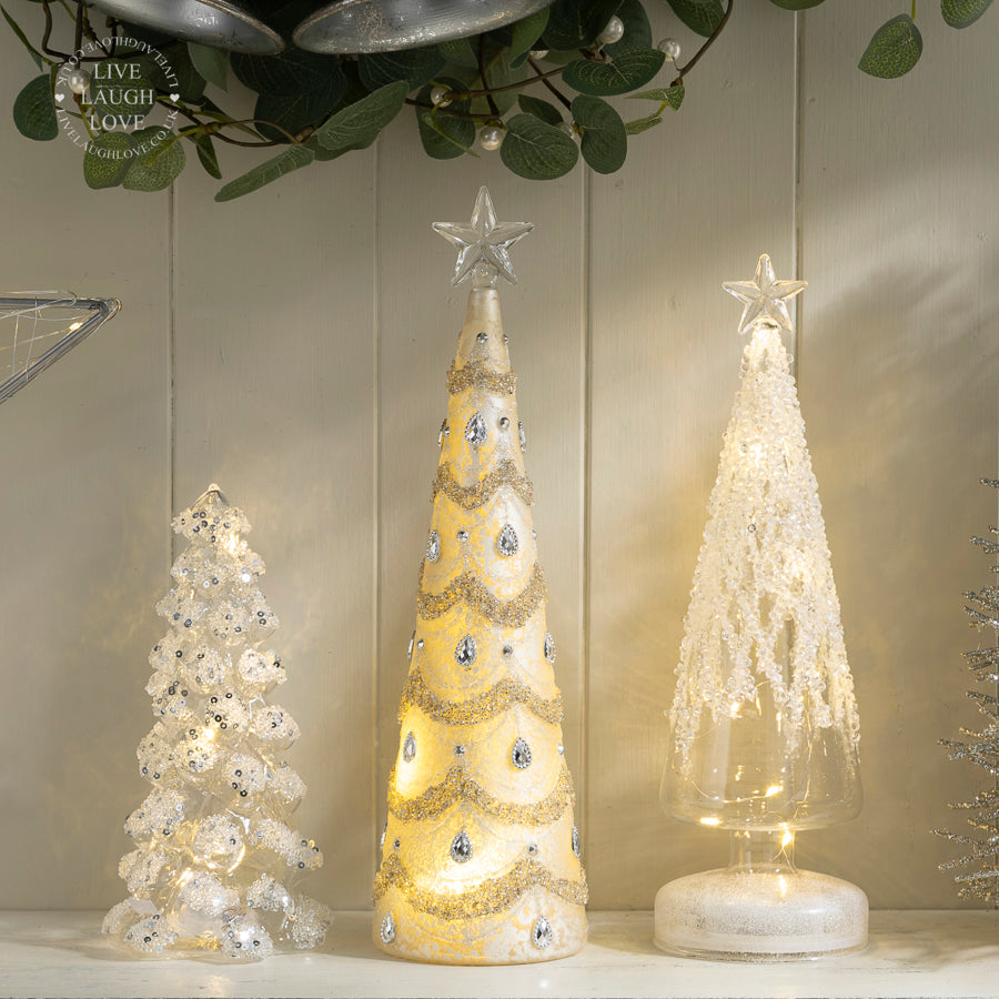 Elegant Visual Idea — Christmas Shelf Decor