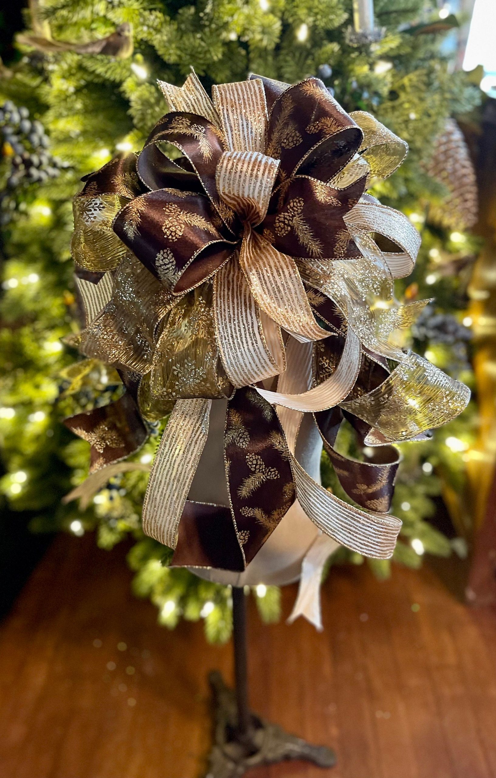 Farmhouse Style Gold and Brown Metallic Ribbon Bow — Bow Christmas Tree Topper