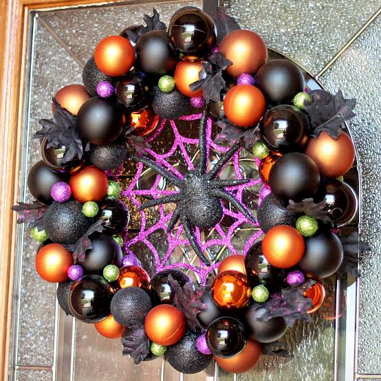 Spooky Halloween Ornament Wreath with Spider and Web Accents Spooky Halloween Ornament Wreath with Spider and Web Accents