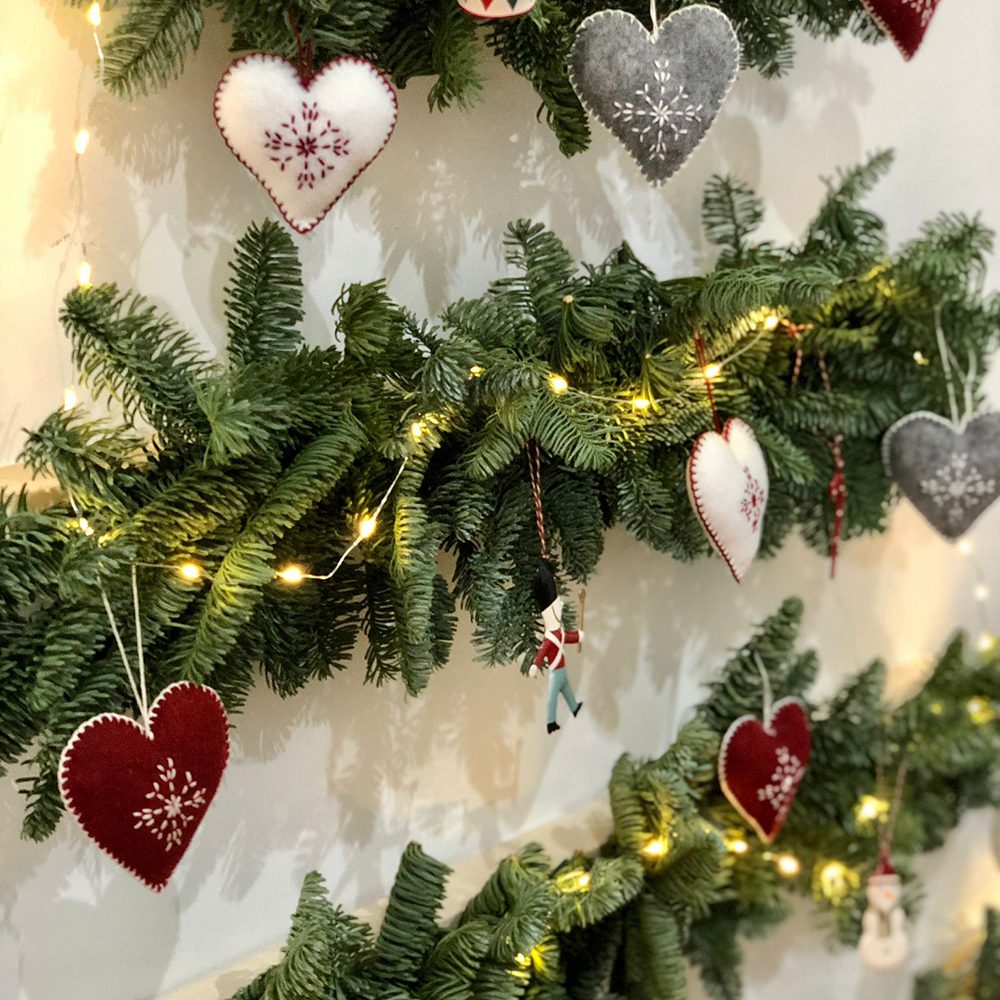 Rustic Evergreen Garland with Felt Hearts — DIY Christmas Decor