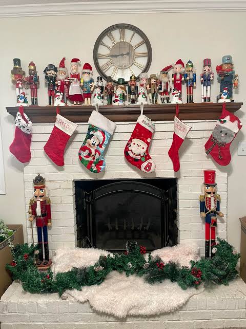 Mantelpiece Display Featuring a Nutcracker Collection — Nutcracker Christmas Decor