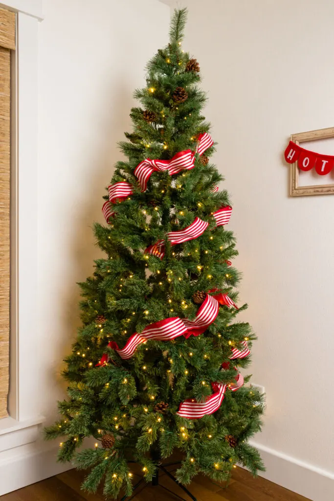 Bold Red and White Striped Ribbon for a Traditional Tree Bold Red and White Striped Ribbon for a Traditional Tree — Christmas Tree Ribbon
