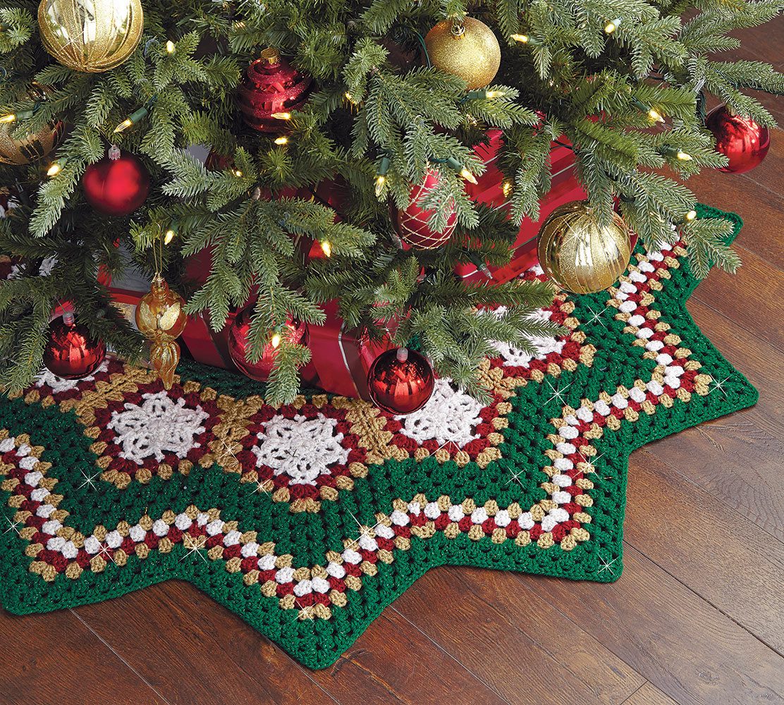 Handmade Star-Shaped Crochet Tree Skirt with Festive Motifs — Christmas Tree Skirt