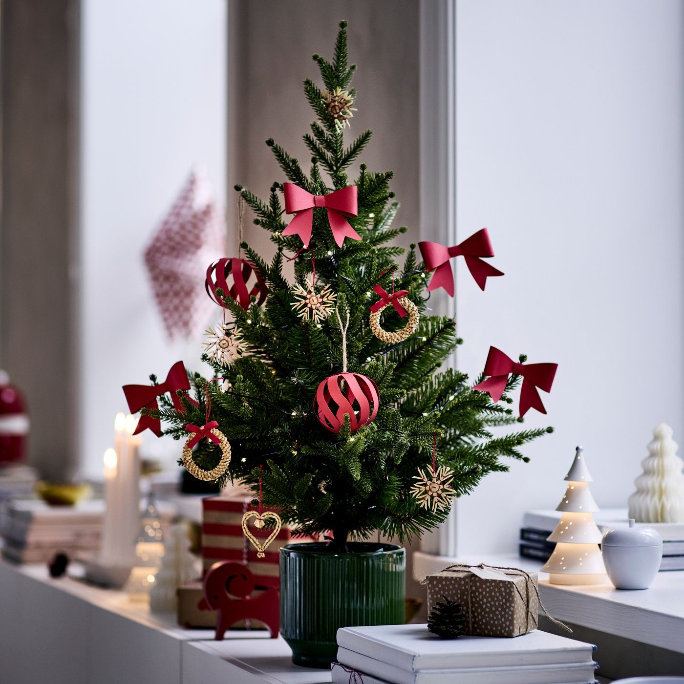 Window Sill Tree with Paper Bows and Straw Ornaments — Small Christmas Tree Decor