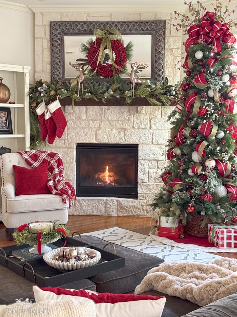 Living Room Traditional Fireplace with Stockings and Garland — Christmas Apartment Decor