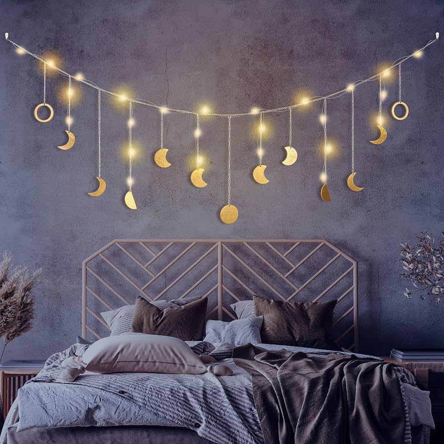 Boho Bedroom with Gold Moon Phase Fairy Lights Boho Bedroom with Gold Moon Phase Fairy Lights — Christmas Fairy Lights Wall