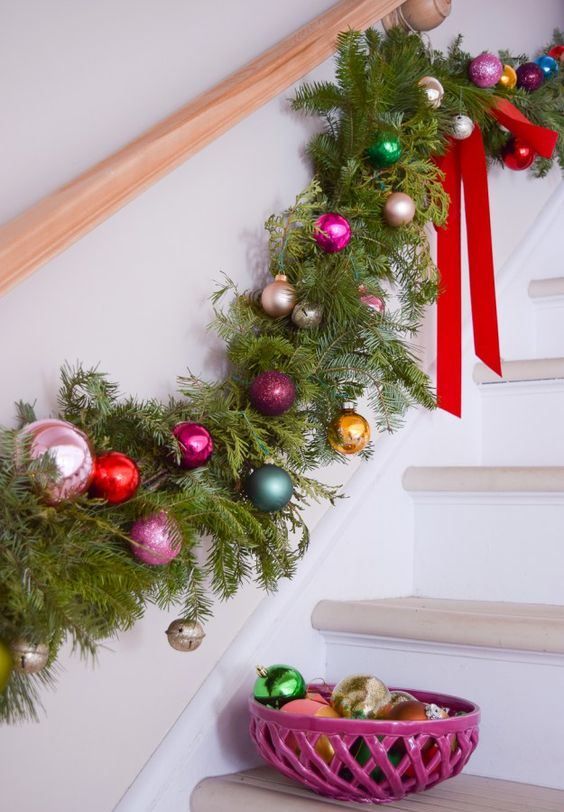 Fresh Garland with Colorful Baubles and Red Ribbon Fresh Garland with Colorful Baubles and Red Ribbon — Christmas Stair Garland