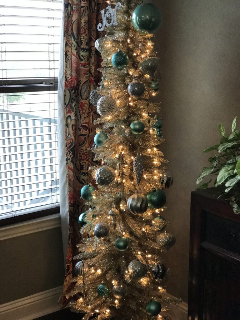 Gold Tinsel Tree with Teal and Silver Ornaments Gold Tinsel Tree with Teal and Silver Ornaments — Blue and Silver Christmas Tree